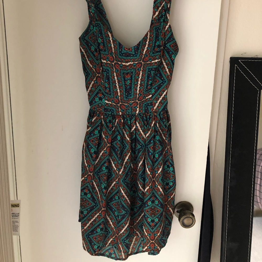 Sweet heart neck line patterned dress
